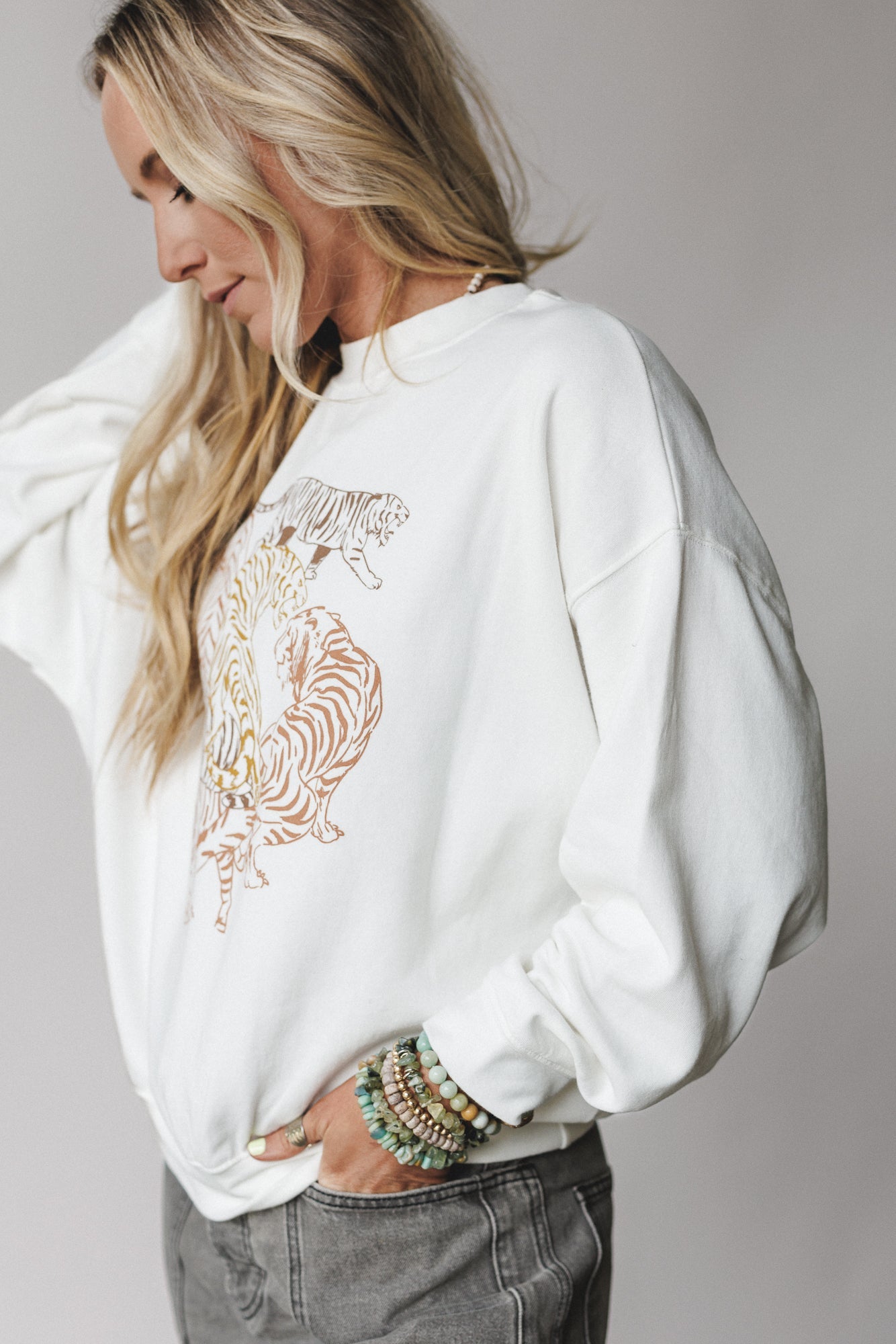 Tiger Pack Graphic Sweatshirt - Ivory