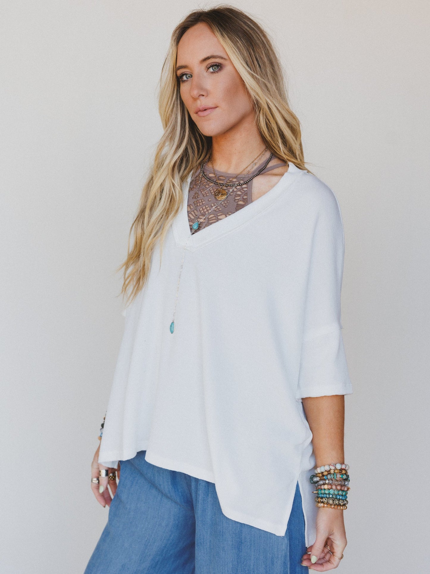 The Nest On The Go V Neck Ribbed Essential Tee - Off White