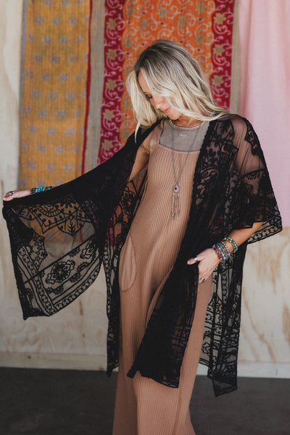 Go Wildflower Floral Embroidered Kimono - Black