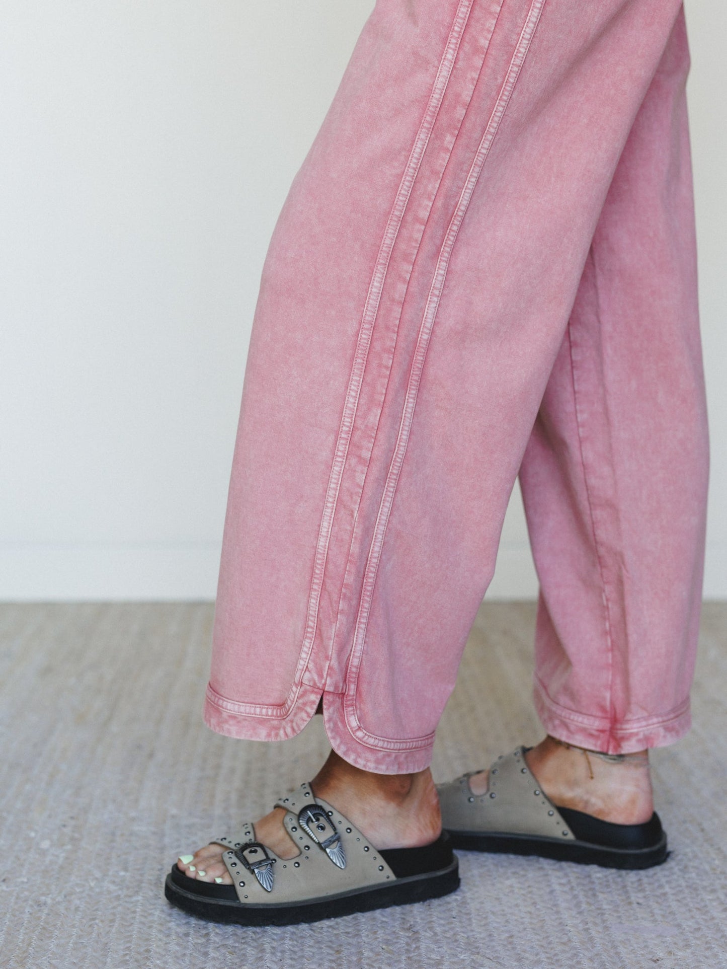 So Comfy Wide Leg Pant Cropped Length - Pink